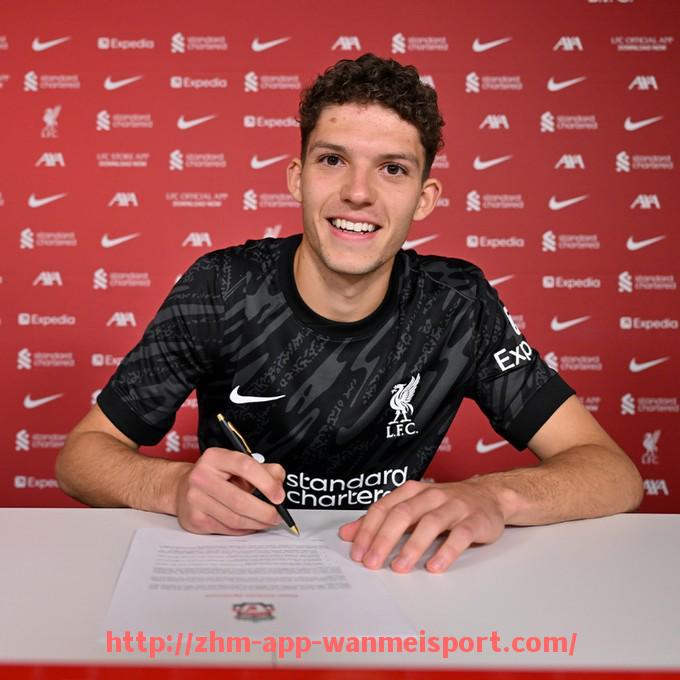 完美体育官方入口-法甲联赛最佳进攻球队及战术特点分析